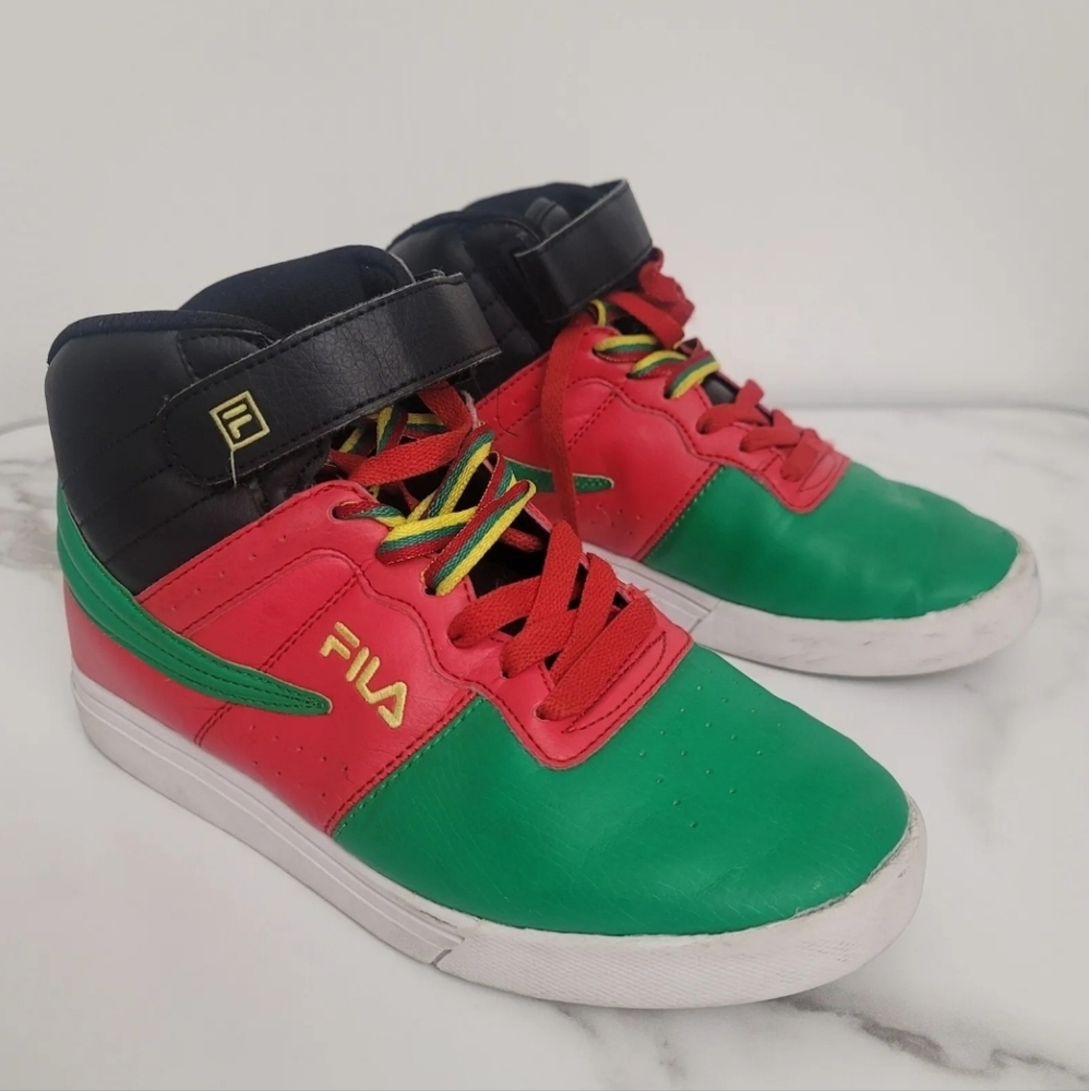 FILA VULC Retro High Top Sneakers. Green/Red/Black Size 5 youth